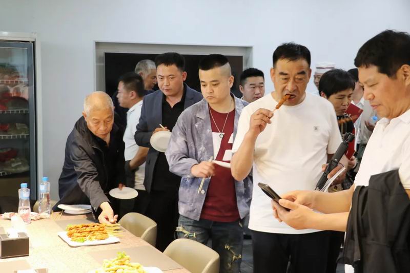 1745477176785507.jpg 640_wx_fmt=jpeg&from=appmsg&tp=webp&wxfrom=5&wx_lazy=1 (6).jpg